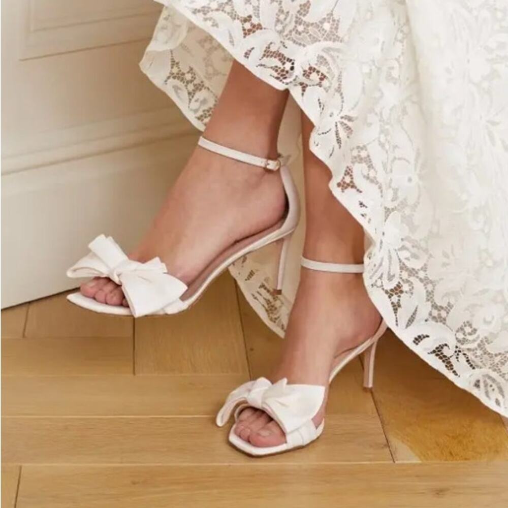 Stuart Weitzman Ivory Bow Sandals